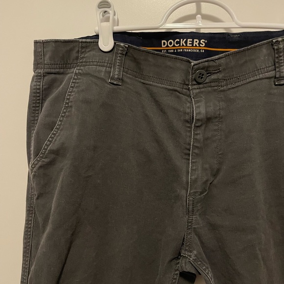 Dockers pants - Picture 2 of 3